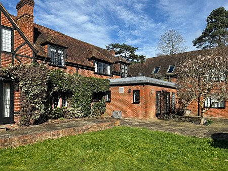 Wokingham - Filming Locations Locations Direct -47