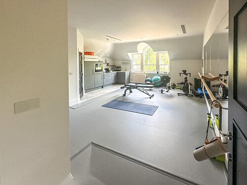 Marble Floors - Filming Locations Locations Direct -30