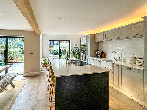 Todd House  - Filming Locations Locations Direct -07