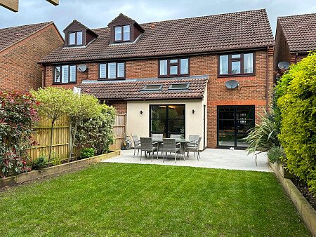 Todd House  - Filming Locations Locations Direct -20