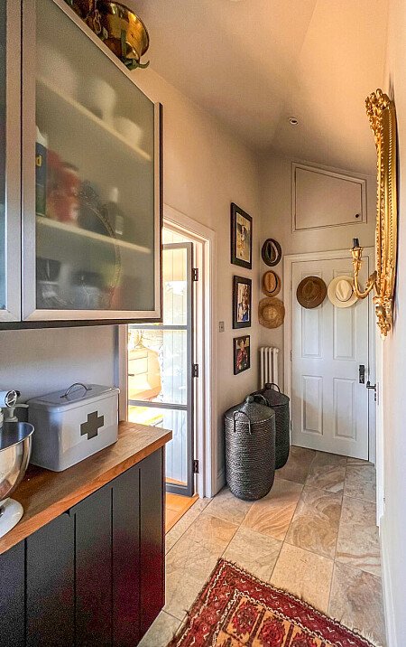 Rock House - Filming Locations Locations Direct -16