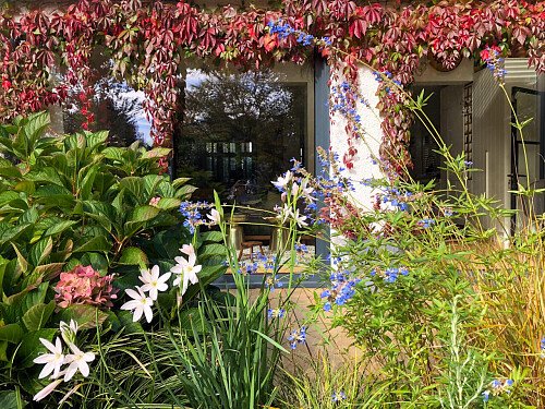 Rock House - Filming Locations Locations Direct -72