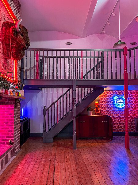 Rock Apt - Filming Locations Locations Direct -11