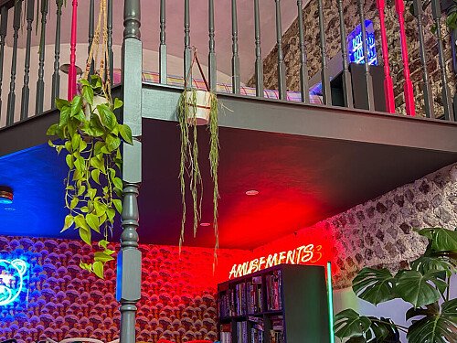 Rock Apt - Filming Locations Locations Direct -12