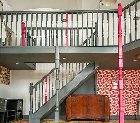 Rock Apt - Filming Locations Locations Direct -27