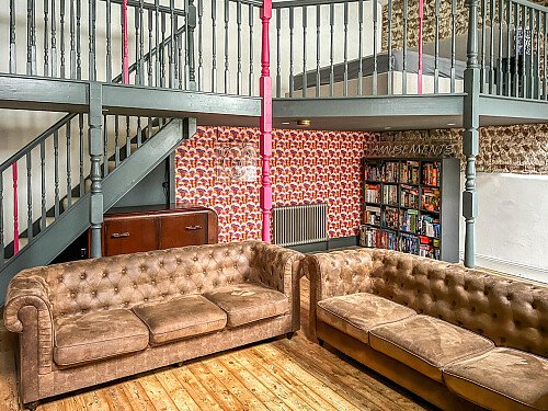 Rock Apt - Filming Locations Locations Direct -28