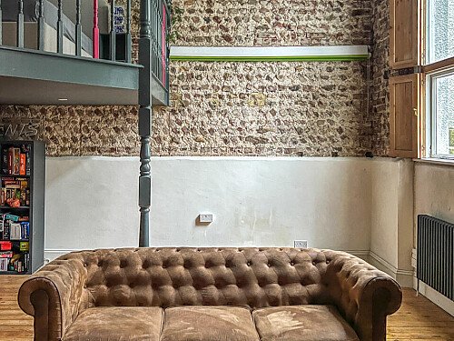 Rock Apt - Filming Locations Locations Direct -30