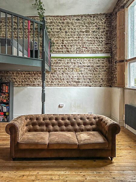 Rock Apt - Filming Locations Locations Direct -30