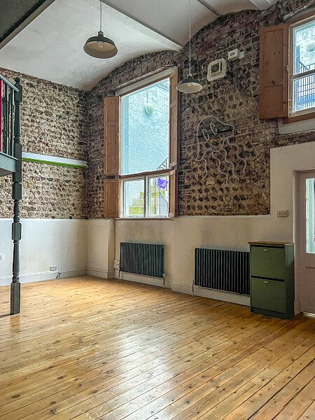 Rock Apt - Filming Locations Locations Direct -33