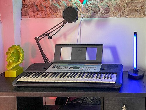 Rock Apt - Filming Locations Locations Direct -35