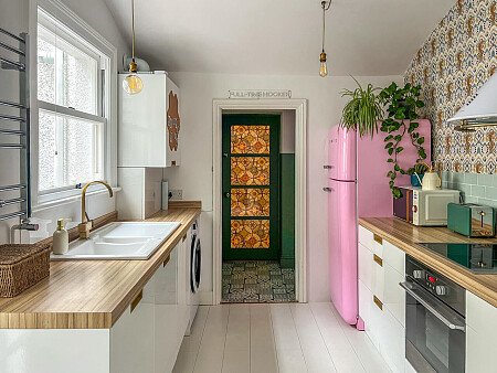 Rock Apt - Filming Locations Locations Direct -38