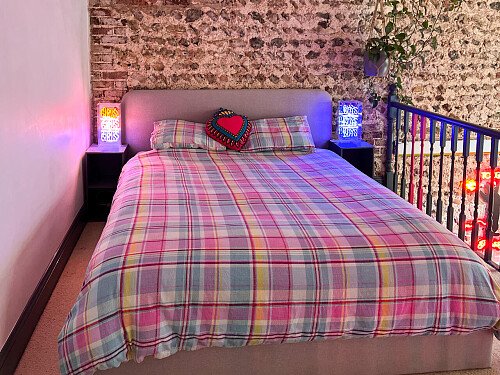 Rock Apt - Filming Locations Locations Direct -37