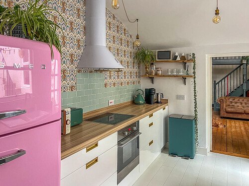 Rock Apt - Filming Locations Locations Direct -41