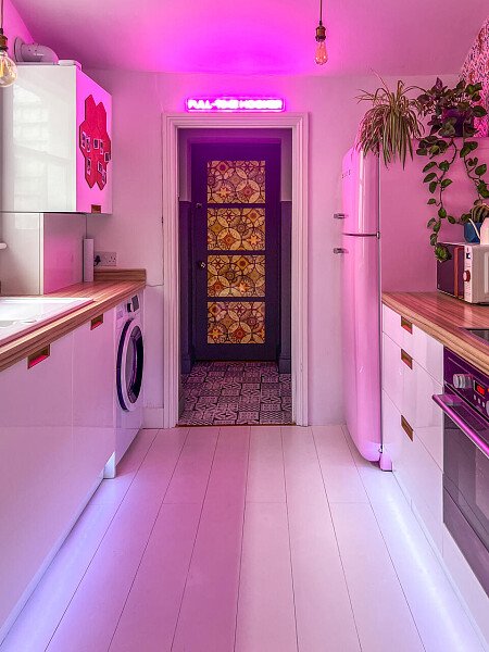 Rock Apt - Filming Locations Locations Direct -45