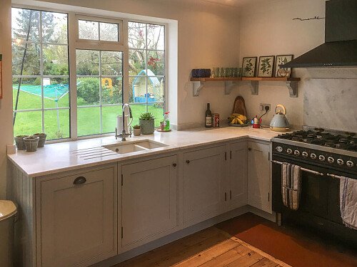 Grays - Filming Locations Locations Direct -06