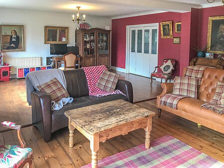 Grays - Filming Locations Locations Direct -13