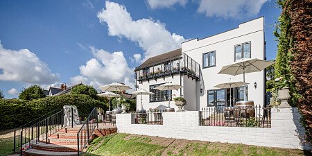 Pool House - Filming Locations Locations Direct -03