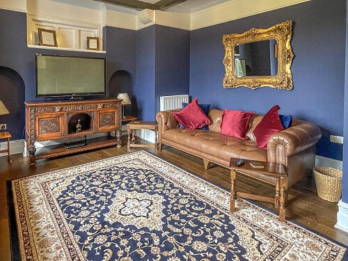 Pool House - Filming Locations Locations Direct -06