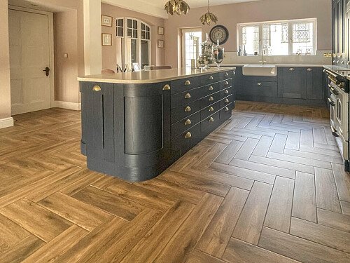 Pool House - Filming Locations Locations Direct -08