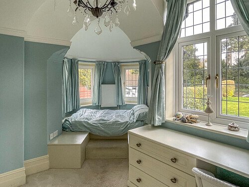 Pool House - Filming Locations Locations Direct -34