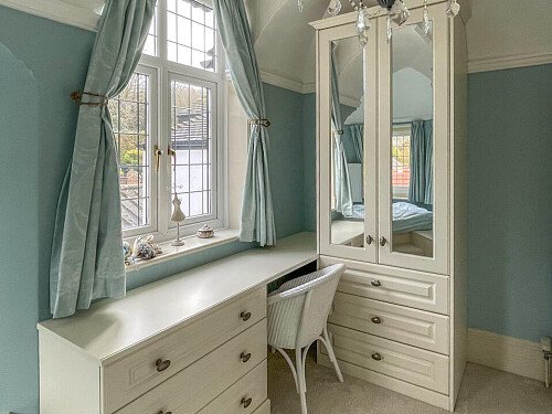 Pool House - Filming Locations Locations Direct -36