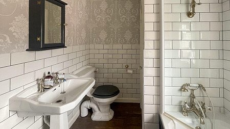 Pool House - Filming Locations Locations Direct -47