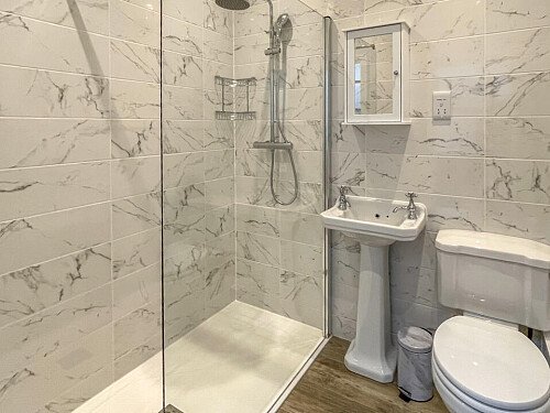 Pool House - Filming Locations Locations Direct -48