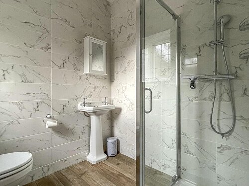 Pool House - Filming Locations Locations Direct -50