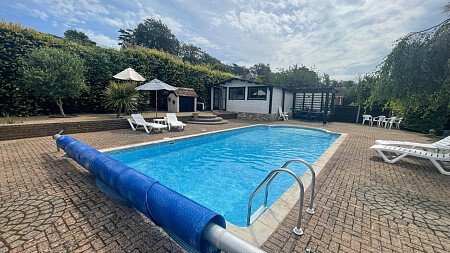 Pool House - Filming Locations Locations Direct -56