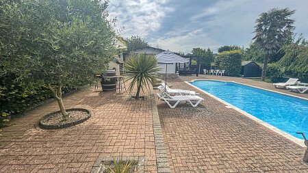 Pool House - Filming Locations Locations Direct -58