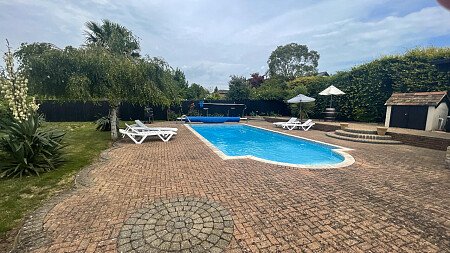 Pool House - Filming Locations Locations Direct -57