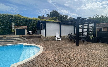 Pool House - Filming Locations Locations Direct -63