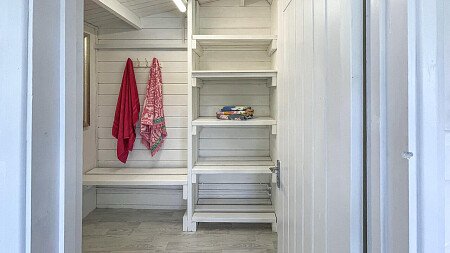 Pool House - Filming Locations Locations Direct -65