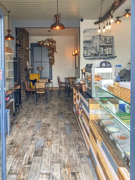 134 coffee - Filming Locations Locations Direct -09