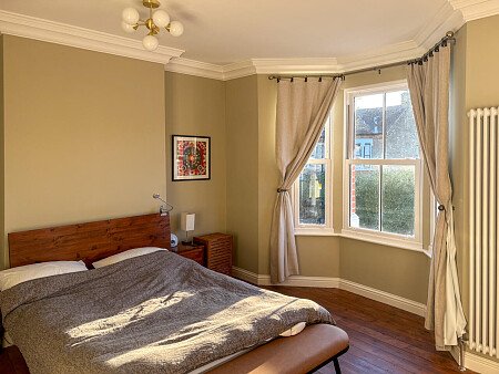 Green walls - Filming Locations Locations Direct -22