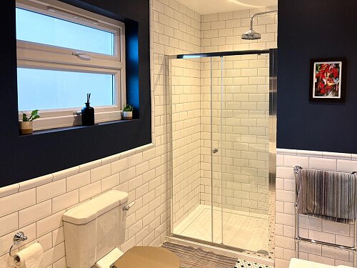 Green walls - Filming Locations Locations Direct -28