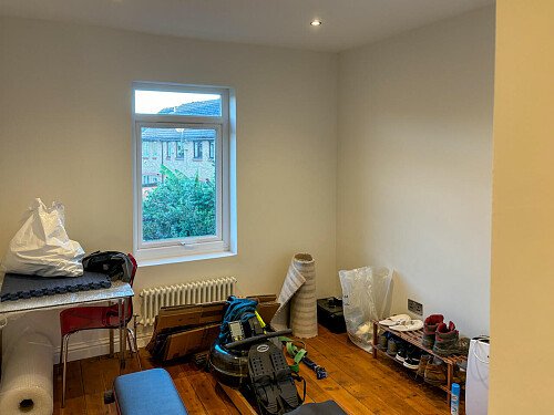 Green walls - Filming Locations Locations Direct -30