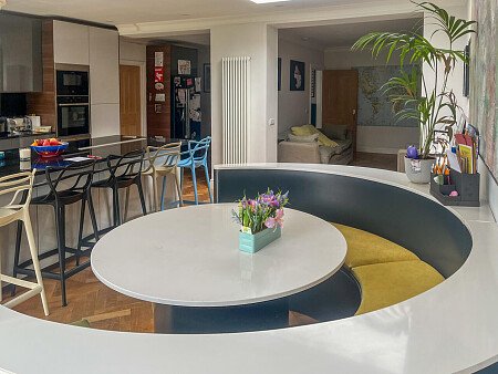 Circle Table - Filming Locations Locations Direct -01