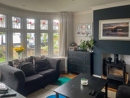 Circle Table - Filming Locations Locations Direct -06