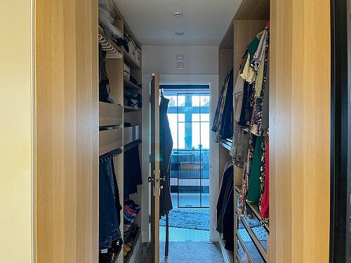 Circle Table - Filming Locations Locations Direct -16