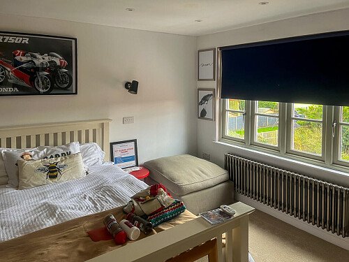 Circle Table - Filming Locations Locations Direct -25