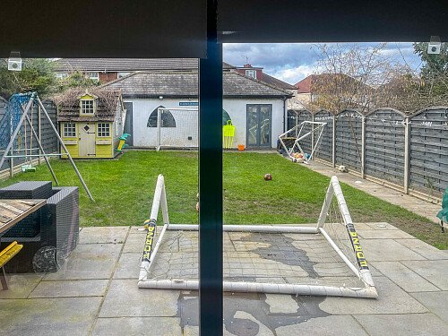 Circle Table - Filming Locations Locations Direct -35