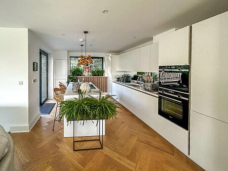 Herting - Filming Locations Locations Direct -09