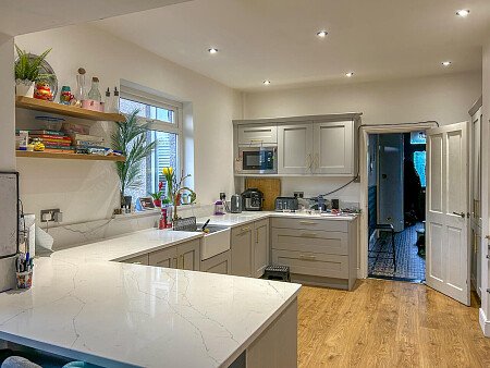 Blue house - Filming Locations Locations Direct -01