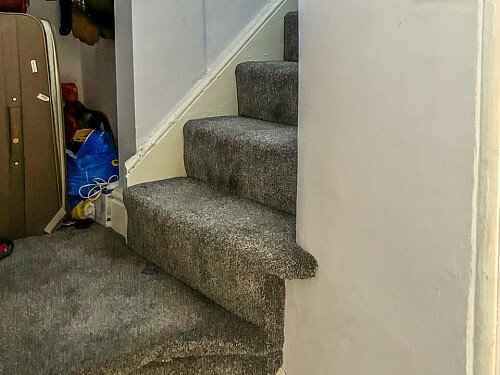 Blue house - Filming Locations Locations Direct -15