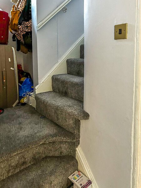 Blue house - Filming Locations Locations Direct -15