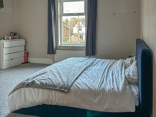 Blue house - Filming Locations Locations Direct -20