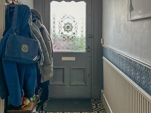 Blue house - Filming Locations Locations Direct -30