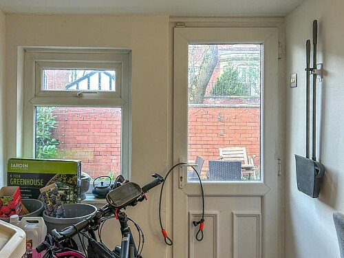 Blue house - Filming Locations Locations Direct -32