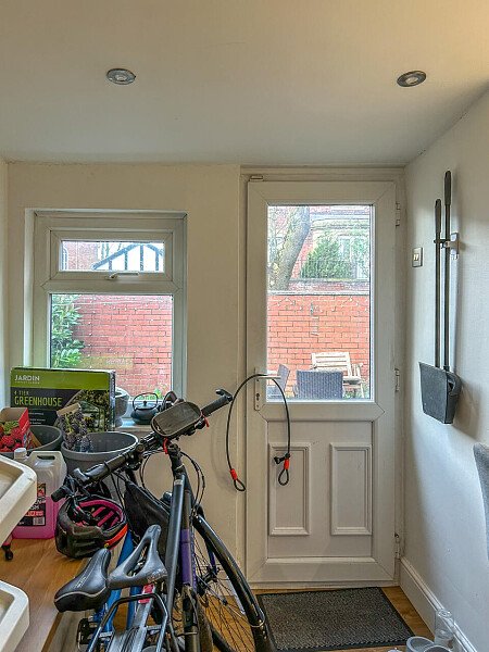 Blue house - Filming Locations Locations Direct -32